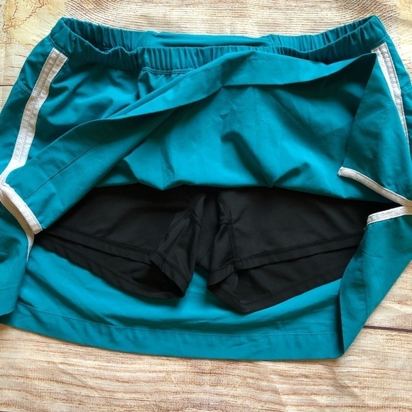 Brooks running skirt - Picture 3 of 5
